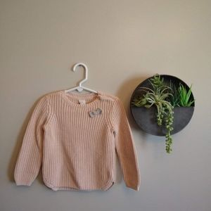 H&M light pink sweater with grey glitter bow. Button closure on shoulder